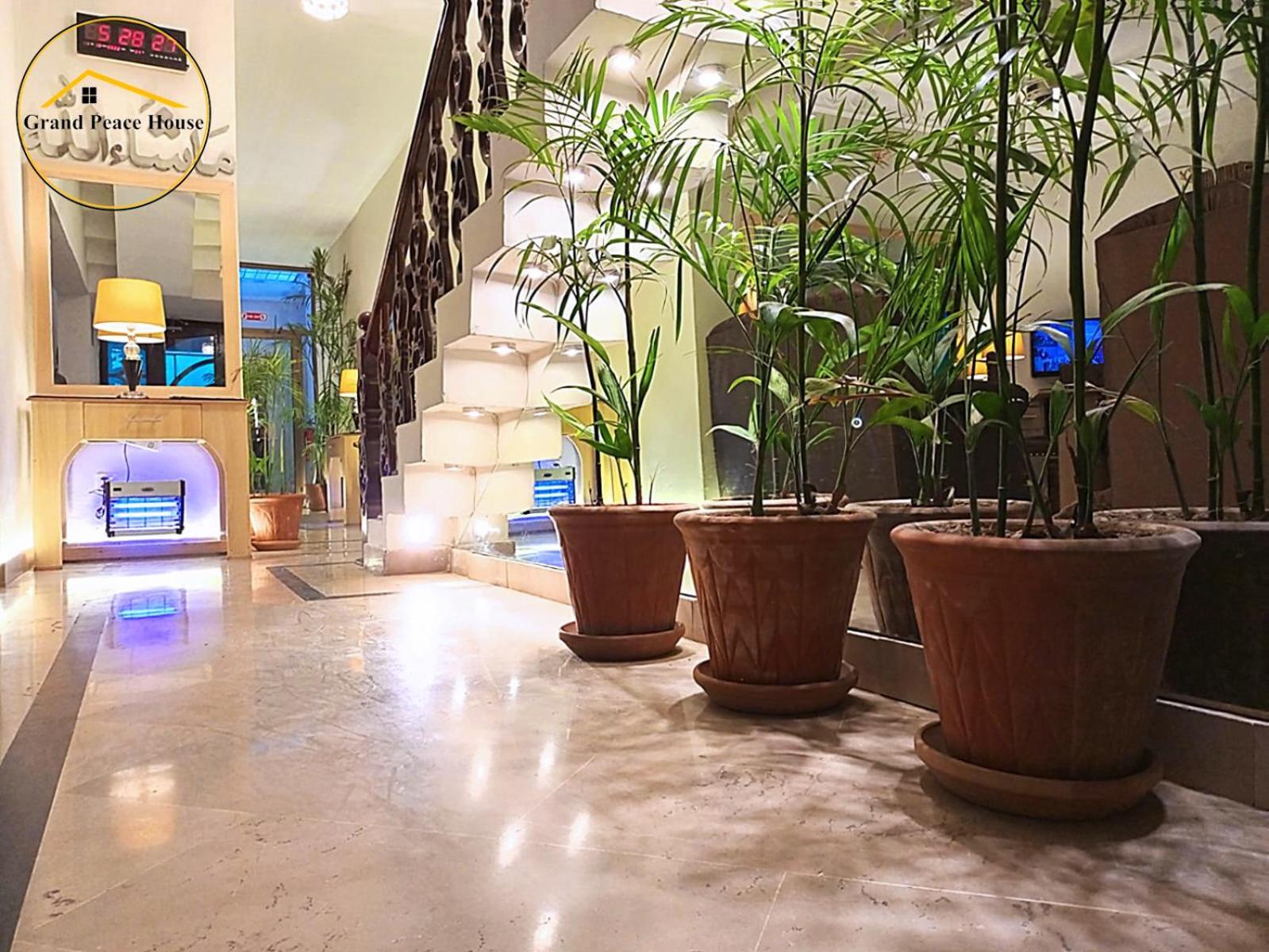 Grand Peace House I Bed & Breakfast Islamabad Bagian luar foto