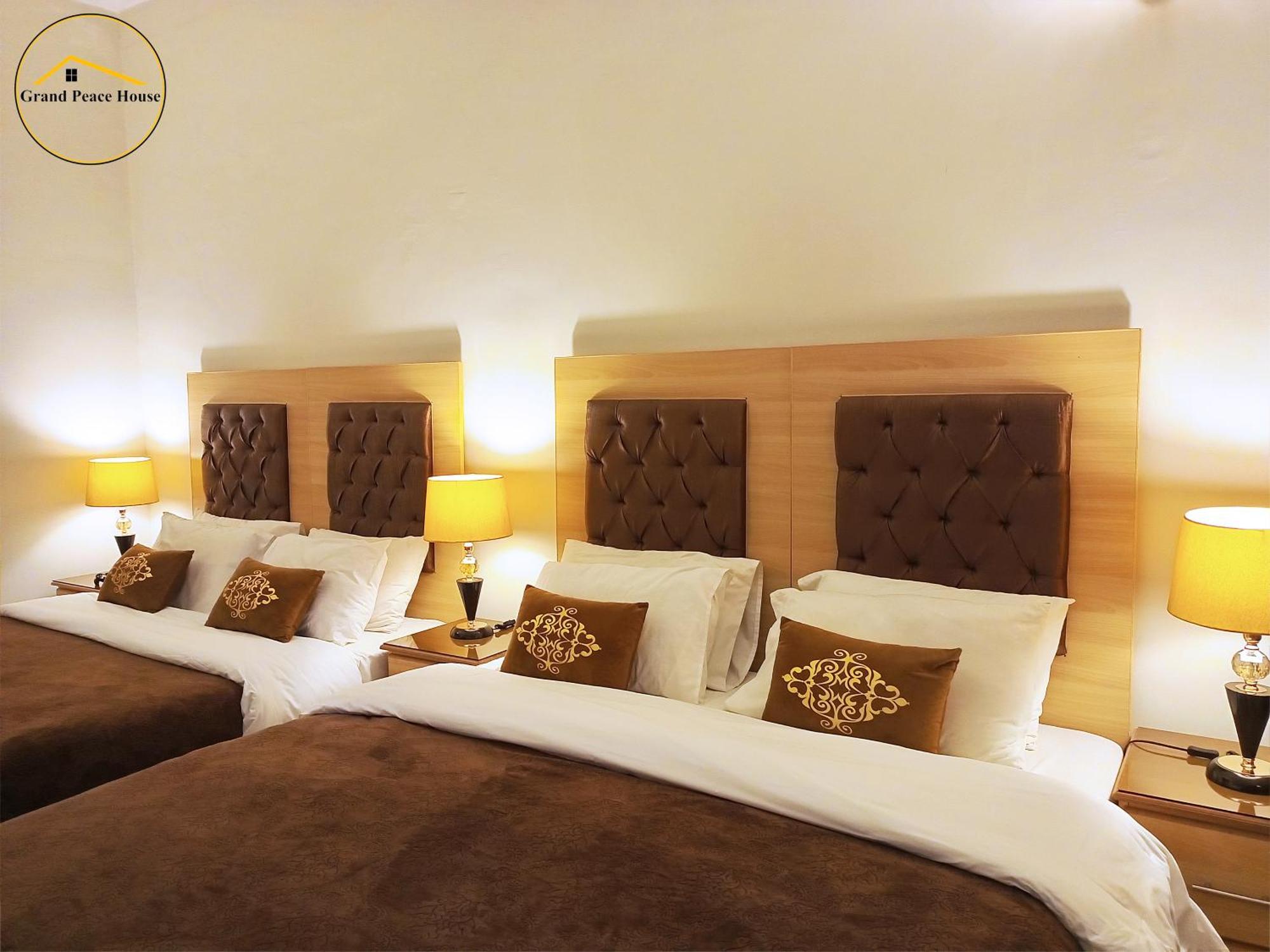 Grand Peace House I Bed & Breakfast Islamabad Bagian luar foto